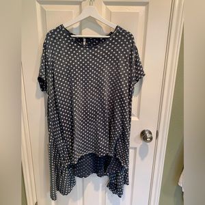 Magnolia Pearl Polkadot blue Tunic